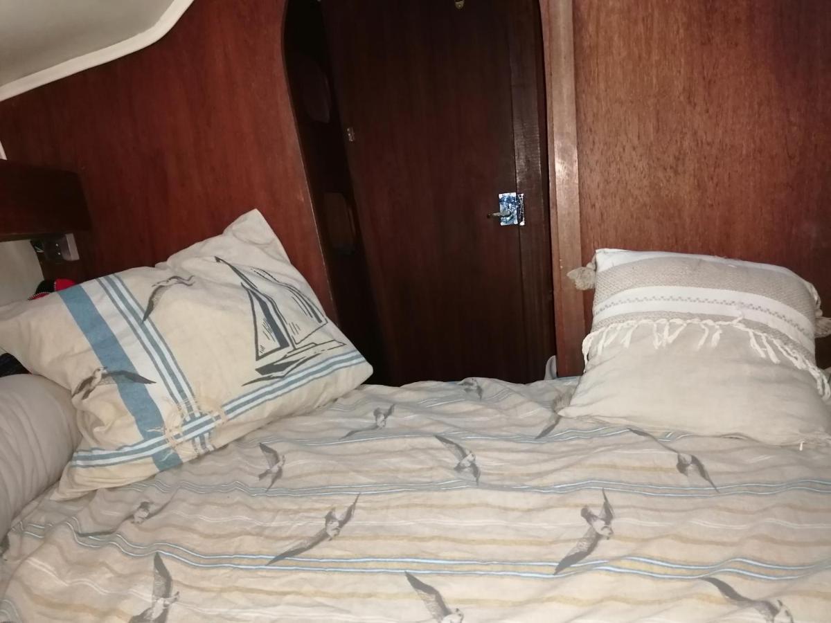 Voilier De Charme A Quai Hotel Saint-Raphaël Kültér fotó